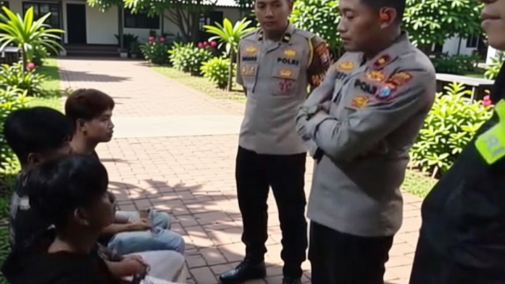 Solution For: Heboh Teror Pocong di Jember, 3 Remaja Penyebar Hoaks Gunakan AI Ditangkap