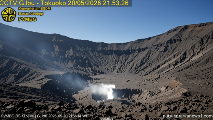 Gunung Ibu Erupsi Muntahkan Kolom Abu Vulkanik 1.000 Meter