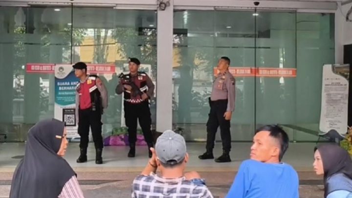 Solution For: Duel Carok Berdarah 2 Pria di Lumajang gegara Daun Nangka, 1 Orang Tewas