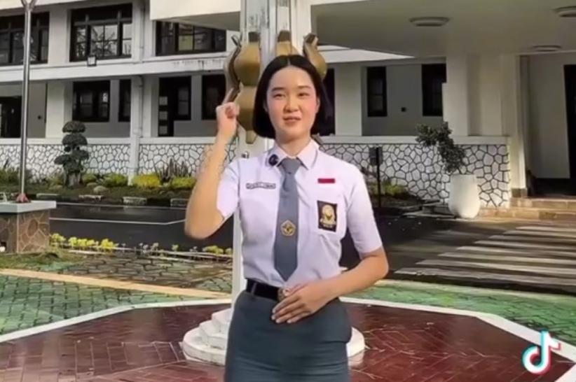 cathlyn_yvaine_lesmana_paskibraka_viral_makassar