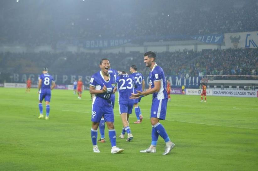 Hasil Persija vs Persib di Super League: Adam Alis Brace – Maung Bandung Menang 1-2