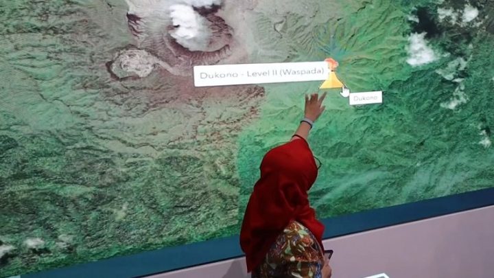 PVMBG: Gunung Dukono Erupsi 48 Kali sejak 9-14 Mei – Pendaki Dilarang Dekati Kawah