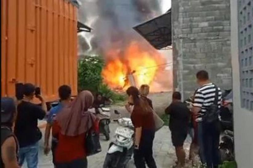 kebakaran_gudang_di_sidoarjo