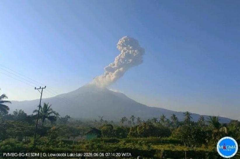 gunung_lewotobi_laki_laki_meletus