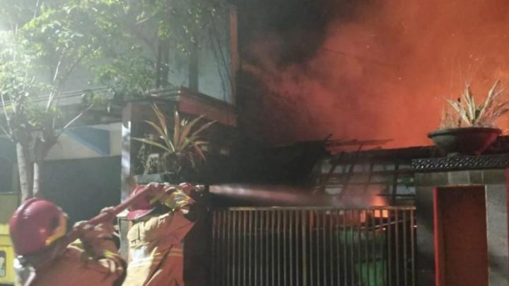 Kebakaran Puskesmas Tiron di Kediri – Kerugian Tembus Rp1 Miliar