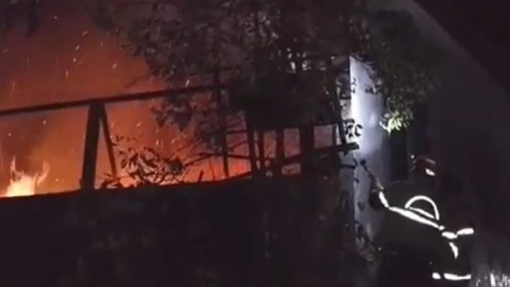 Visit Agenda: Kebakaran di Kendal, Gedung SDN 1 Getasblawong Ludes gegara Bakar Sampah
