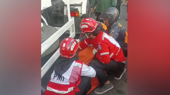 Kecelakaan Maut Truk Tangki dan Motor di Surabaya – 1 Orang Tewas 1 Luka