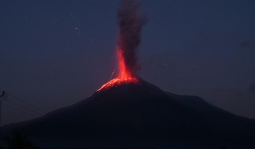 lewotobi_laki_laki_erupsi