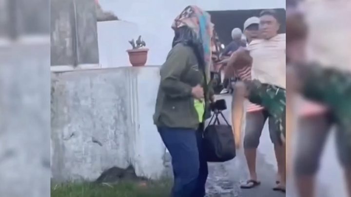 Kronologi Pak Ogah Tendang Wanita Hamil di Deli Serdang – Emosi Takut Direkam dan Viral