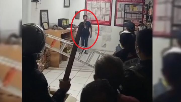 What Happened During: Dikepung Warga, Perampok Sembunyi di Gudang Minimarket Sumedang