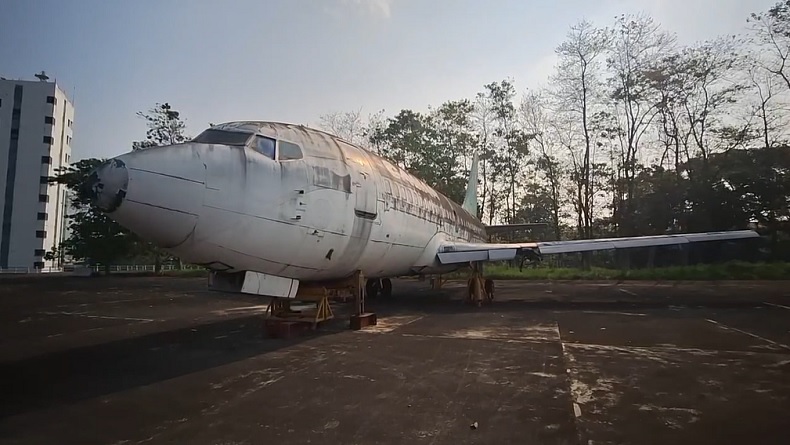 pesawat_boeing_737