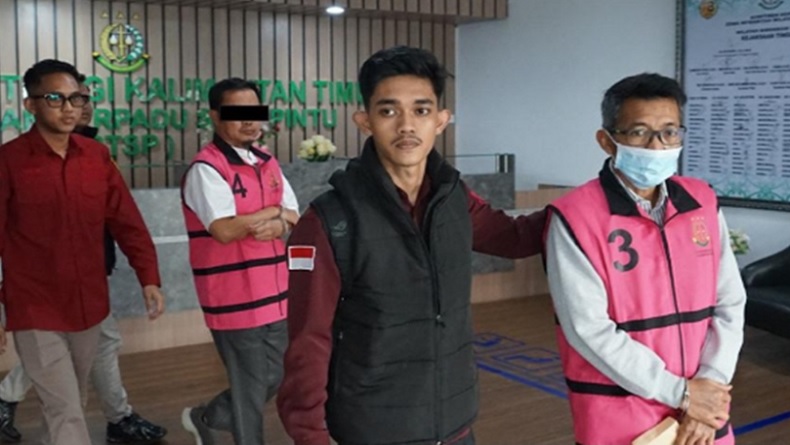 tersangka_kejati_kaltim
