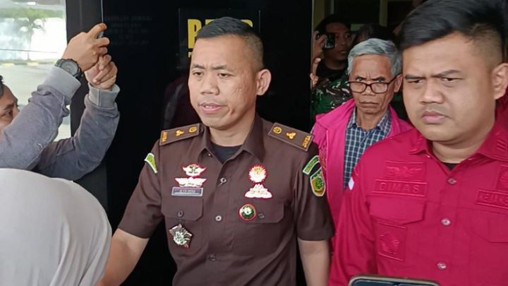 New Policy: Kejari Lombok Tengah Tahan 4 Tersangka Korupsi Pengadaan Truk Sampah Rp5,1 Miliar