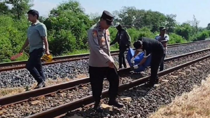 Historic Moment: Kronologi Pria di Cirebon Tewas Tertabrak KA Harina, Sempat Share Loc ke Istri