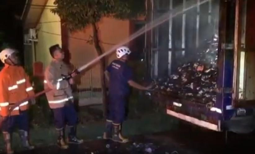 truk_terbakar