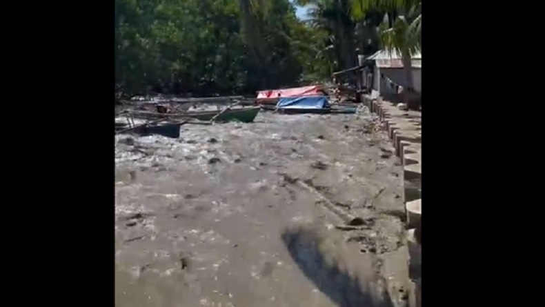 tsunami_gorontalo