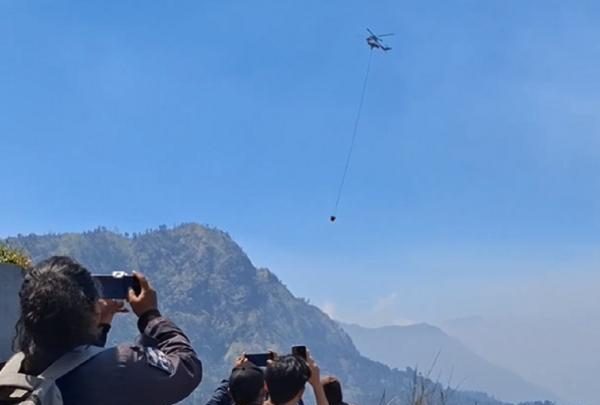 Karhutla Bromo Makin Kritis, 1.500 Petugas Gabungan dan 3 Helikopter Dikerahkan